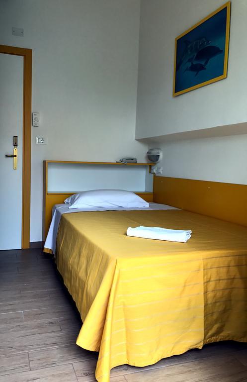 Hotel Vienna Senigallia Exteriör bild