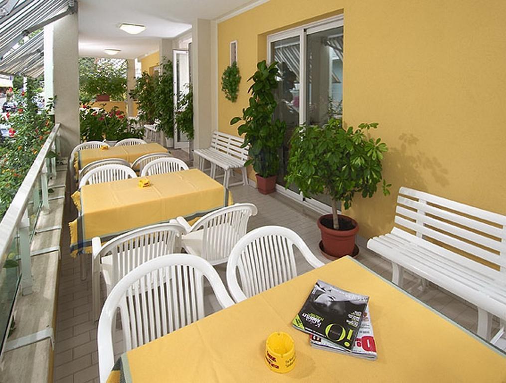 Hotel Vienna Senigallia Exteriör bild
